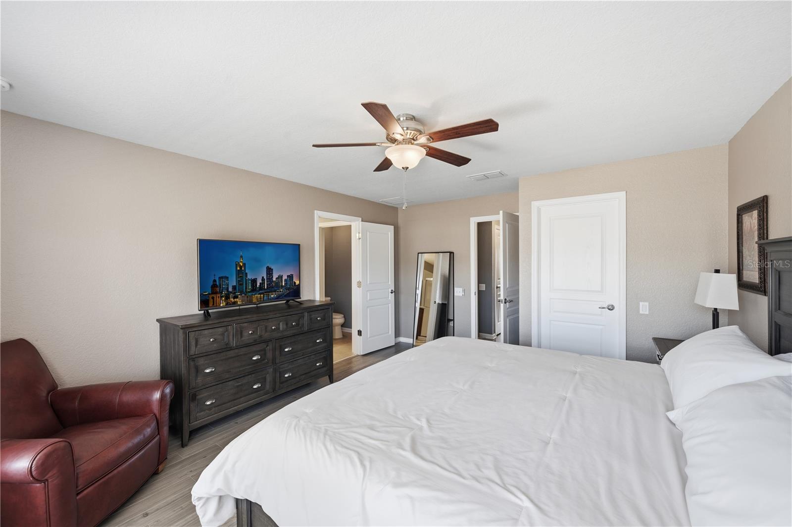 Image 18 of 30 For 7712 Moser Avenue