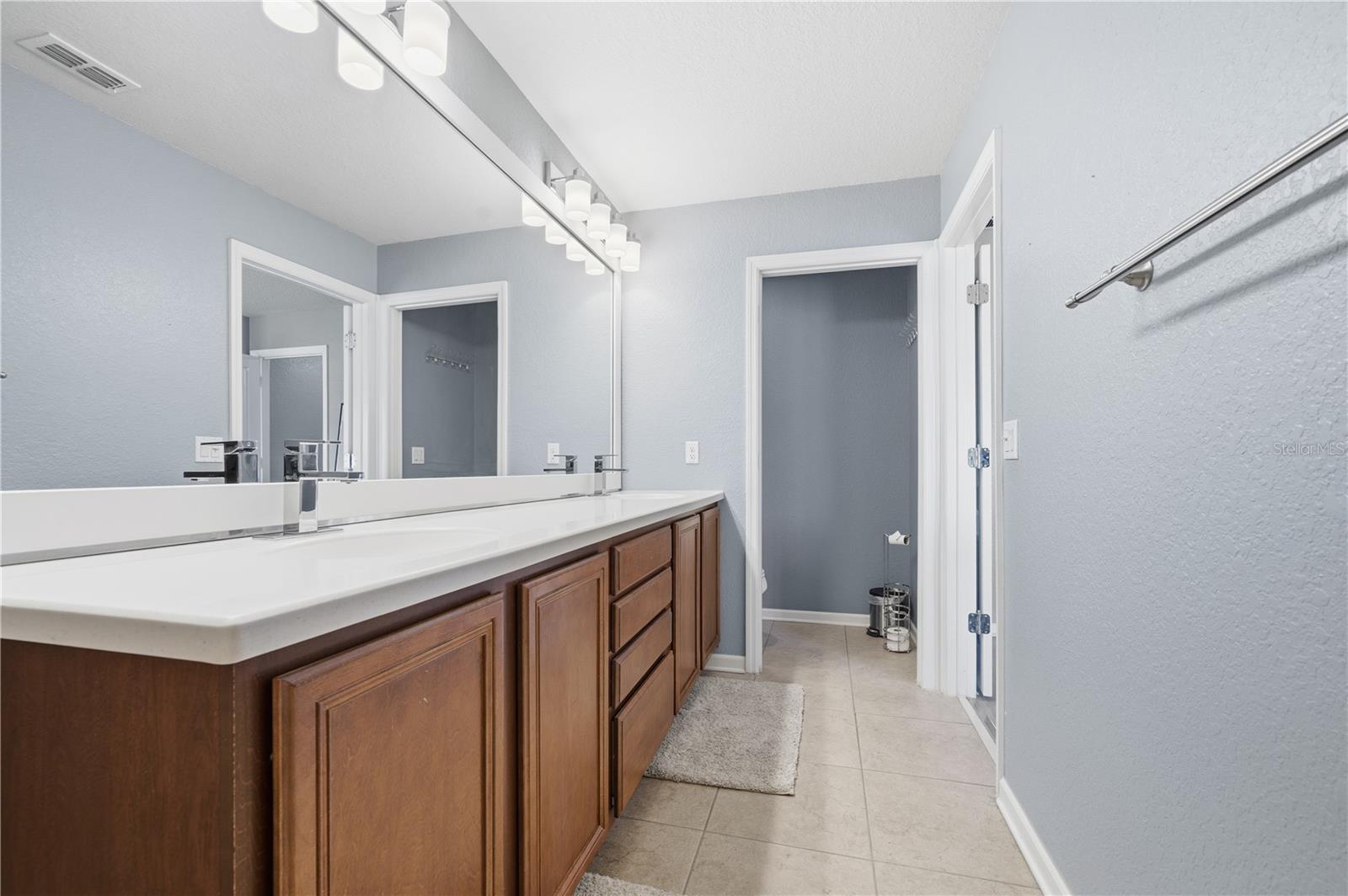 Image 20 of 30 For 7712 Moser Avenue