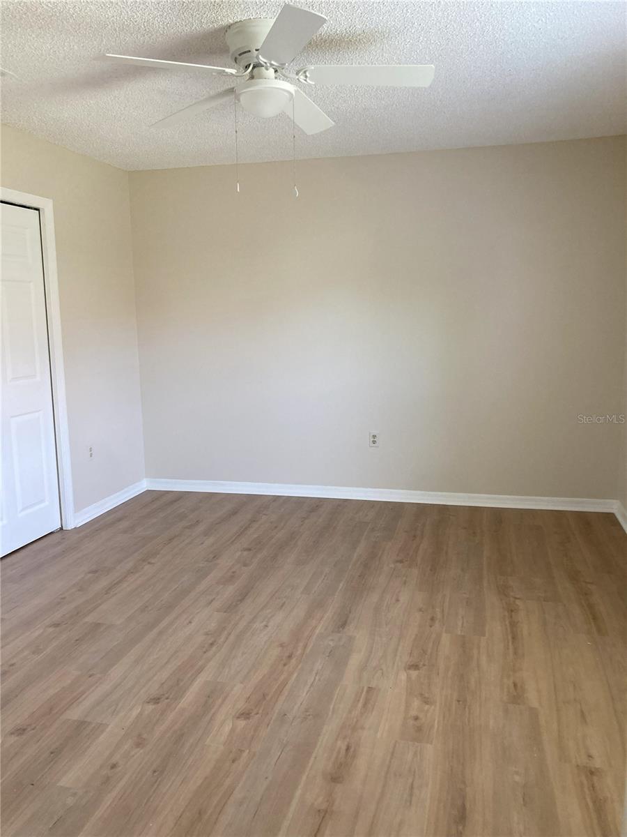 Image 13 of 41 For 1135 Fairfax Glen