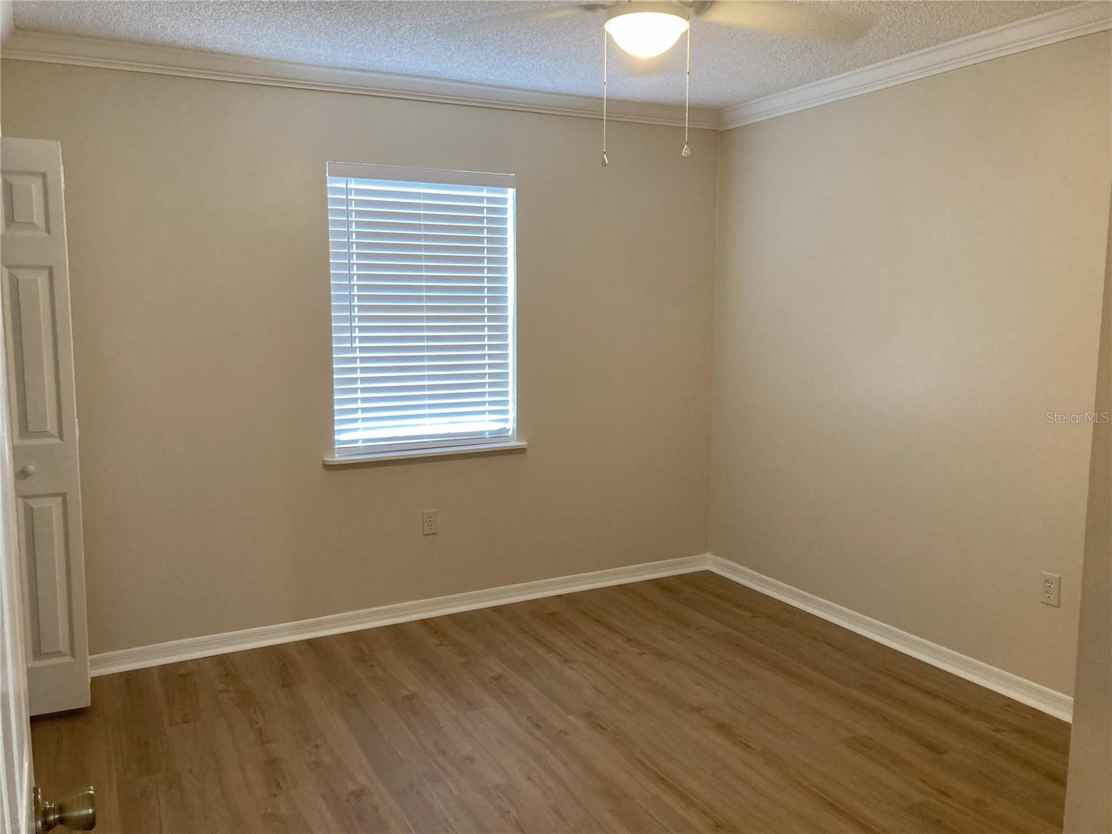 Image 22 of 41 For 1135 Fairfax Glen