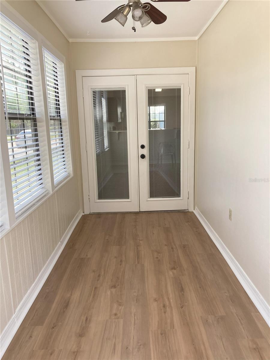 Image 30 of 41 For 1135 Fairfax Glen