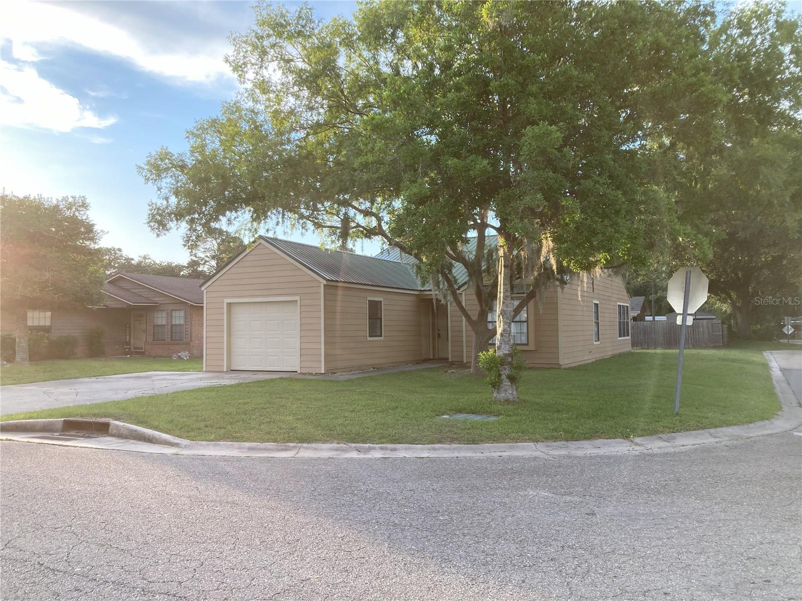 Image 34 of 41 For 1135 Fairfax Glen