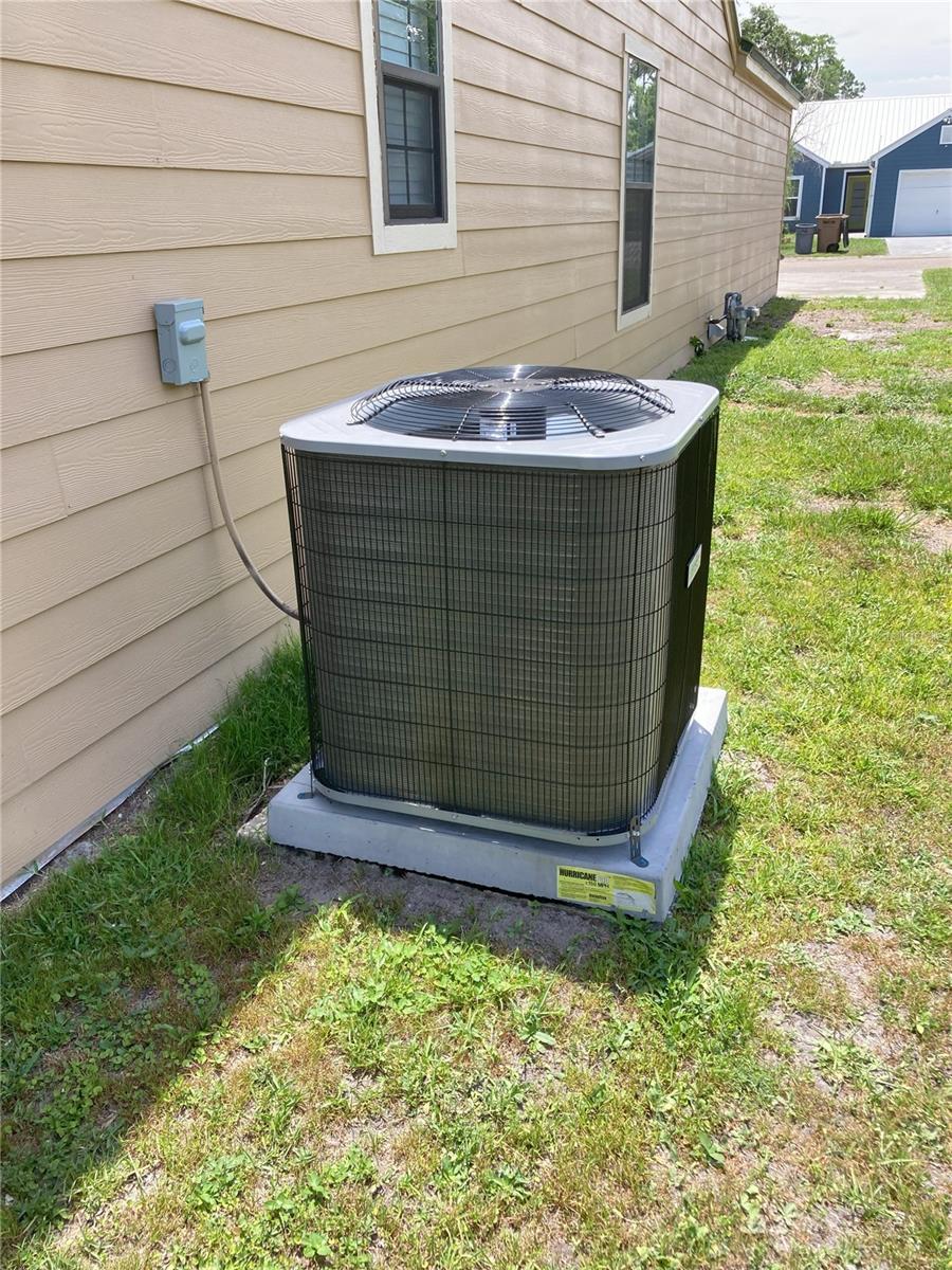 Image 38 of 41 For 1135 Fairfax Glen