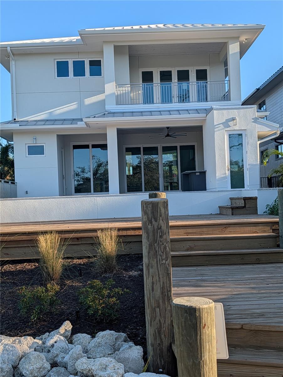 Image 4 of 9 For 533 Venice Lane