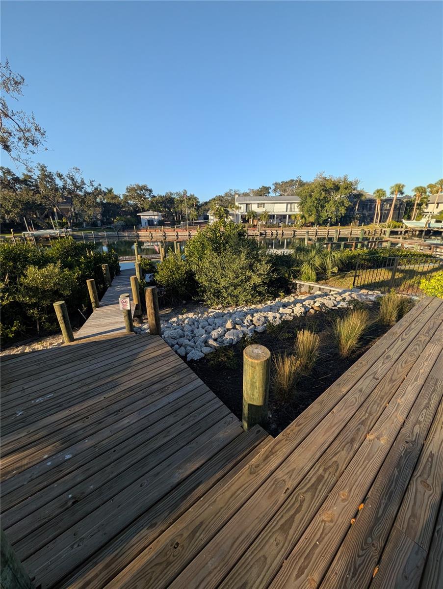 Image 7 of 9 For 533 Venice Lane