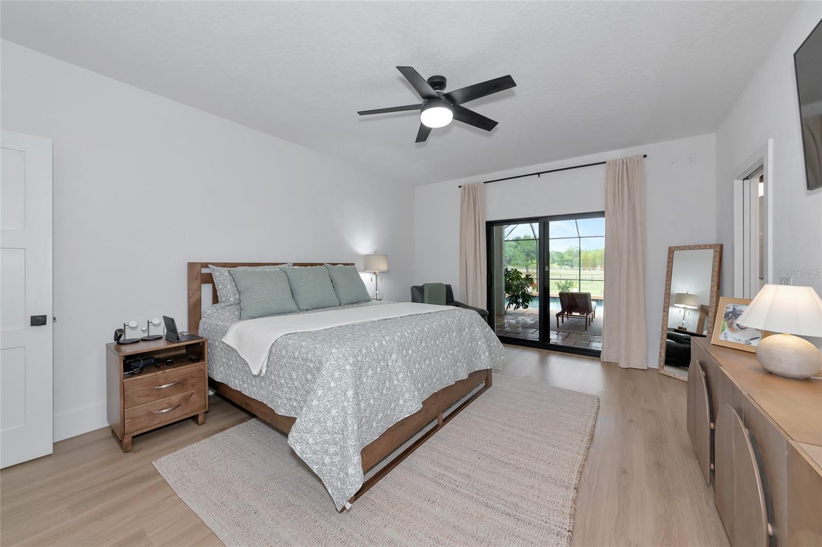 Image 22 of 73 For 22803 67th Avenue E