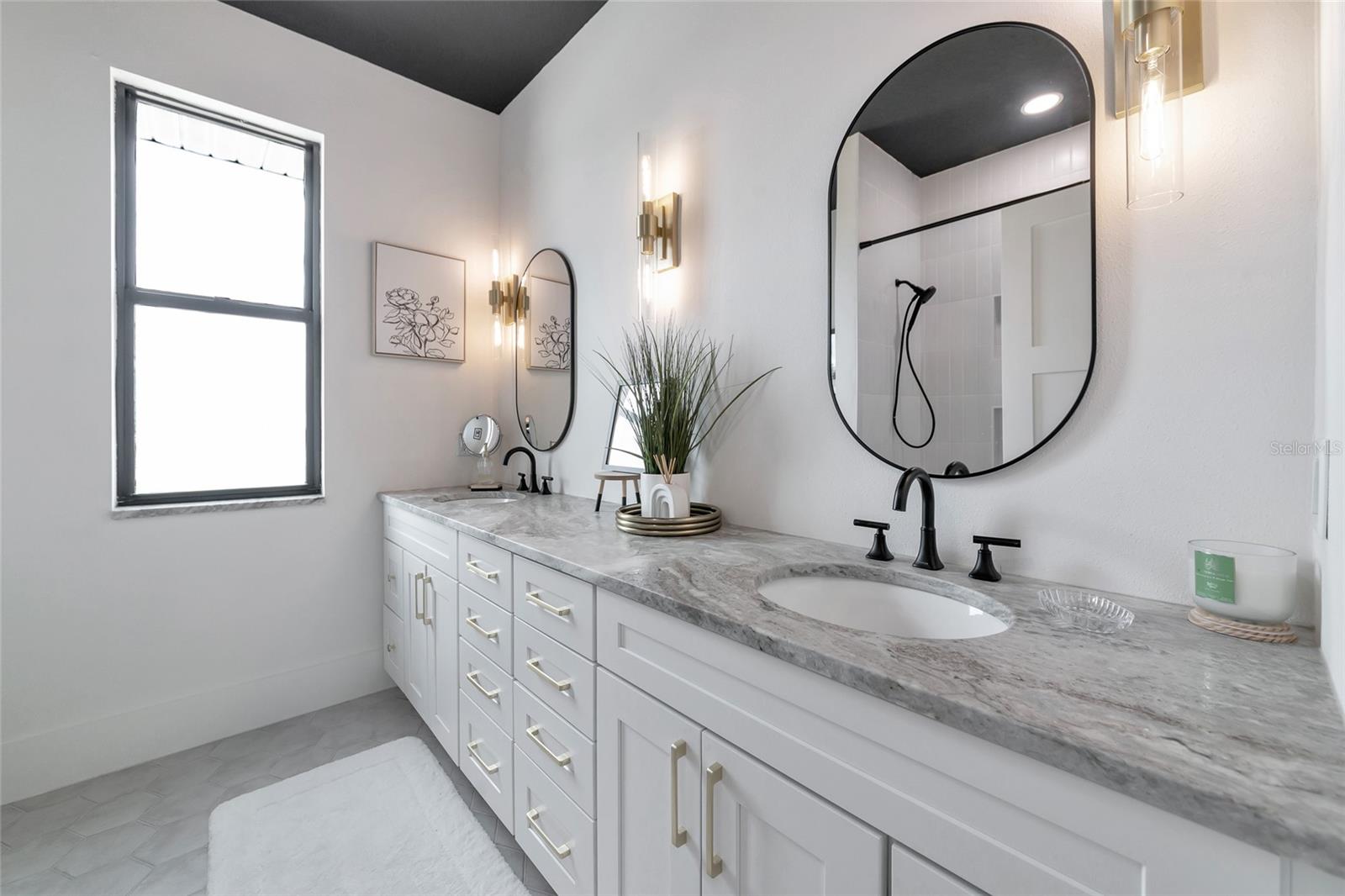 Image 34 of 73 For 22803 67th Avenue E