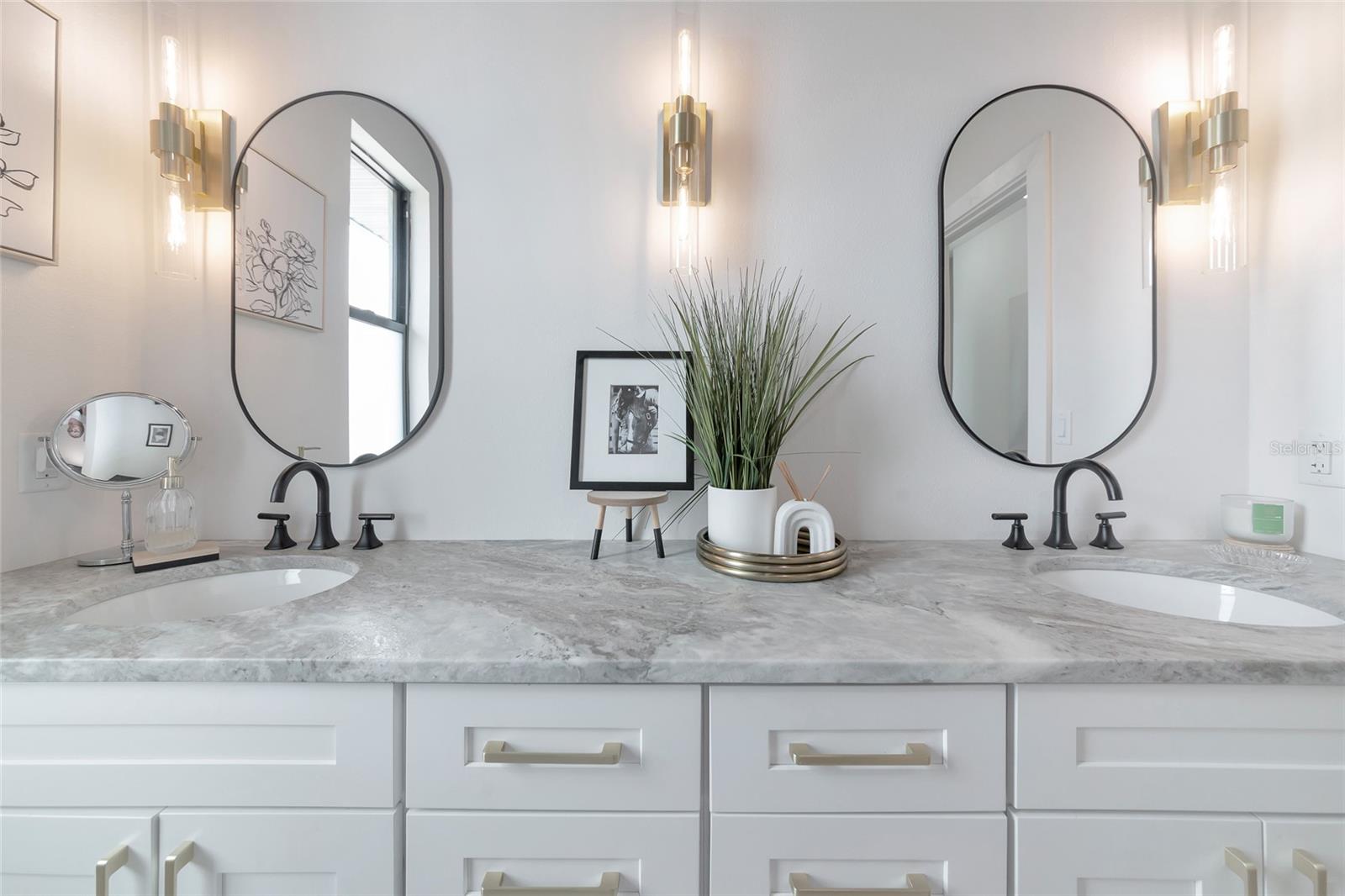 Image 36 of 73 For 22803 67th Avenue E