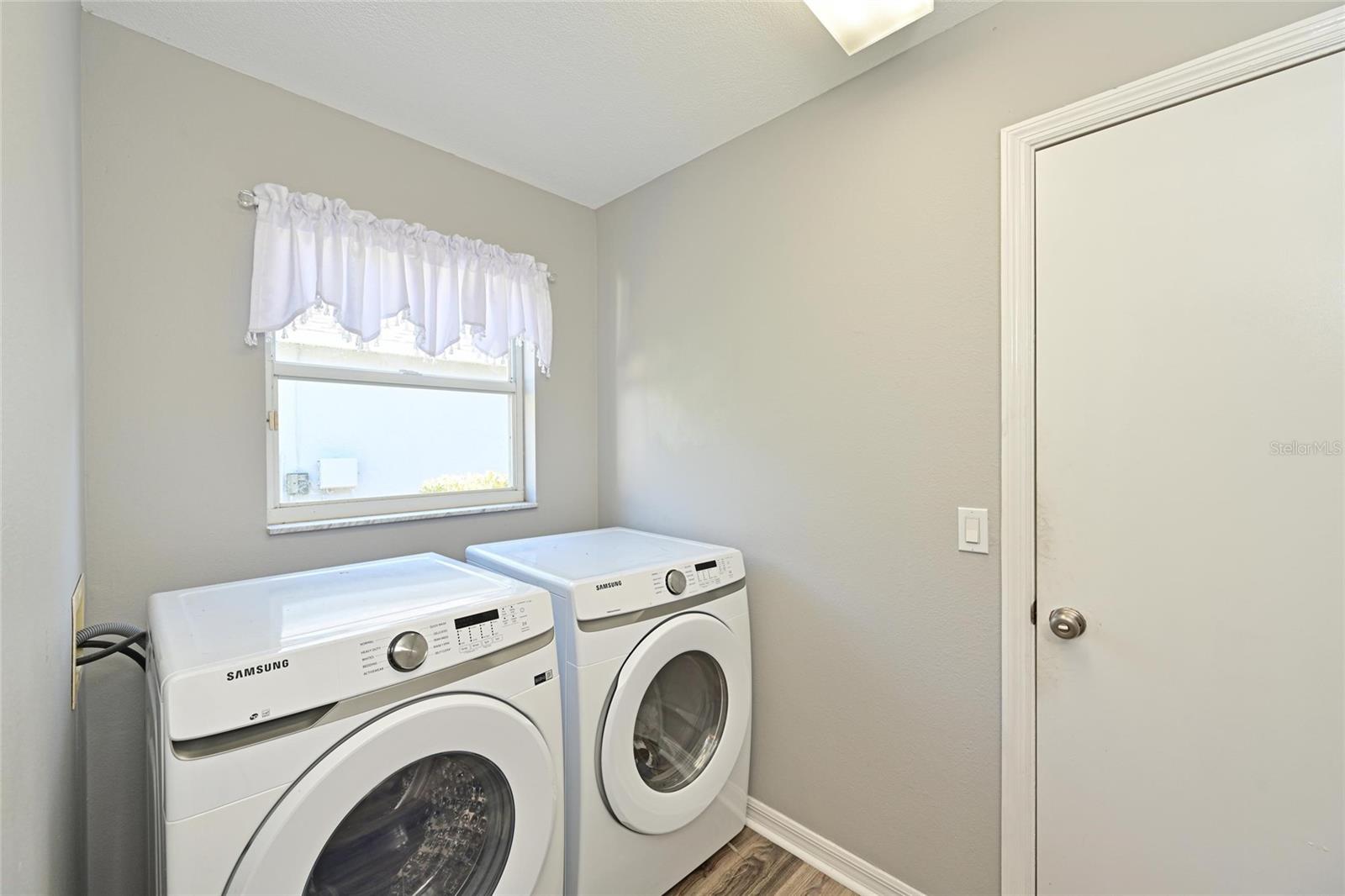 Image 25 of 53 For 12709 Nightshade Place