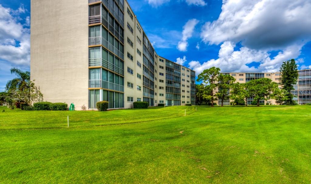 Image 4 of 40 For 3680 Ironwood Circle 603l