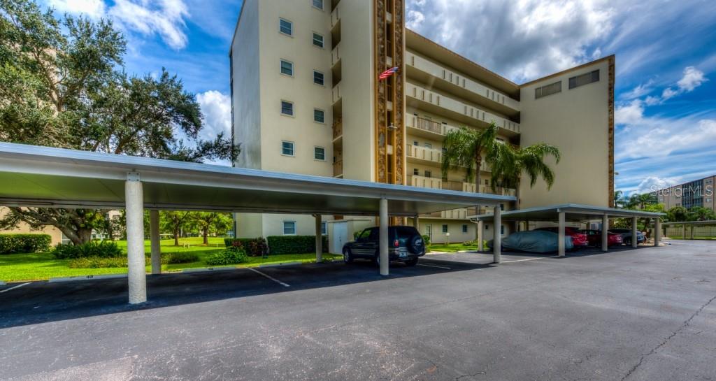 Image 5 of 40 For 3680 Ironwood Circle 603l