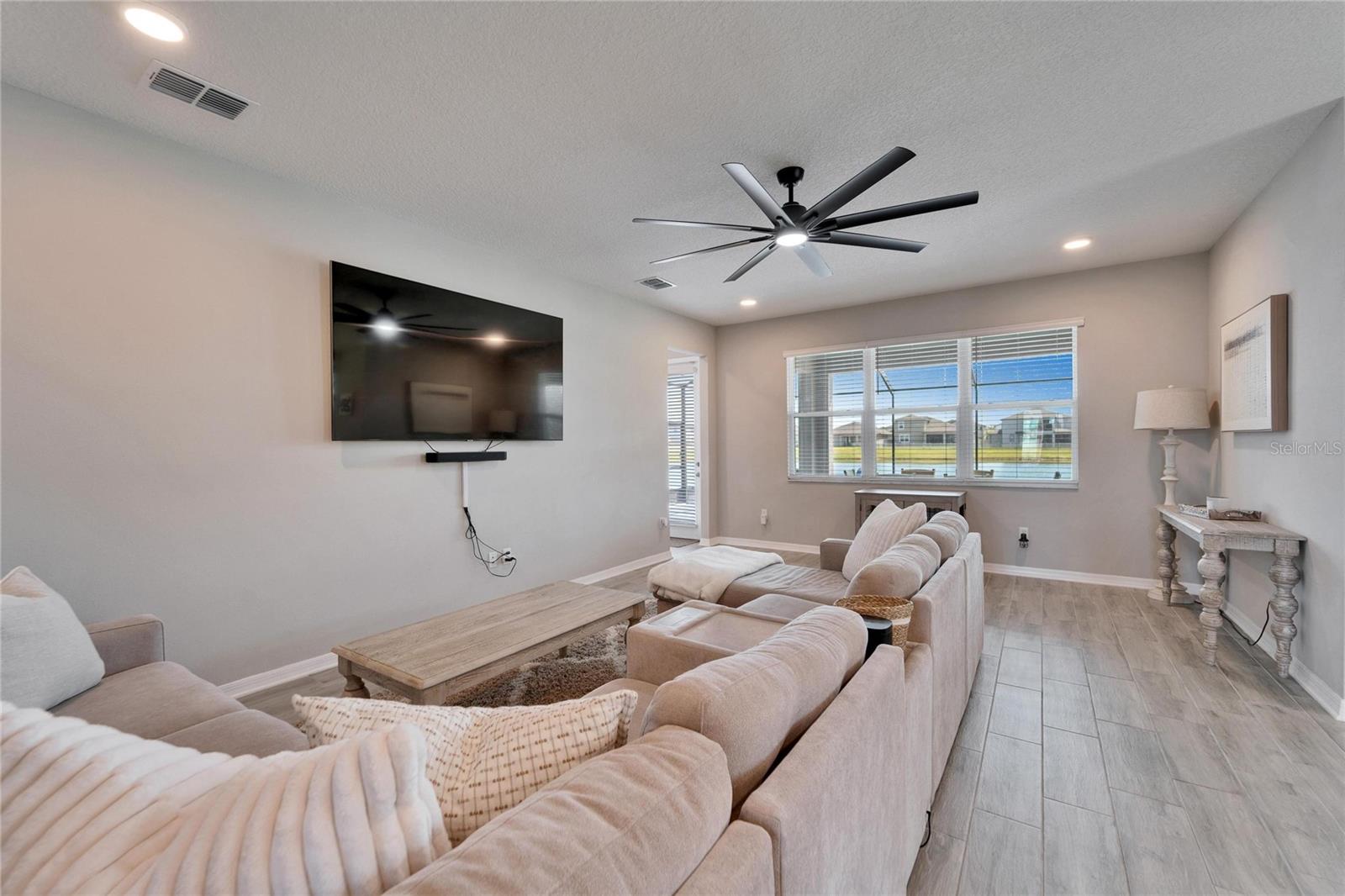 Image 25 of 86 For 4904 Eagle Rock Drive