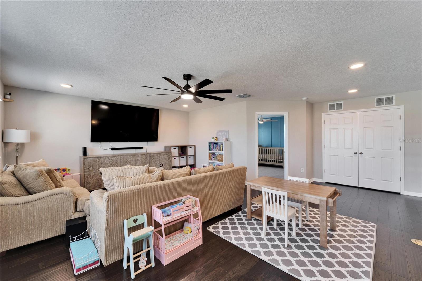 Image 31 of 86 For 4904 Eagle Rock Drive