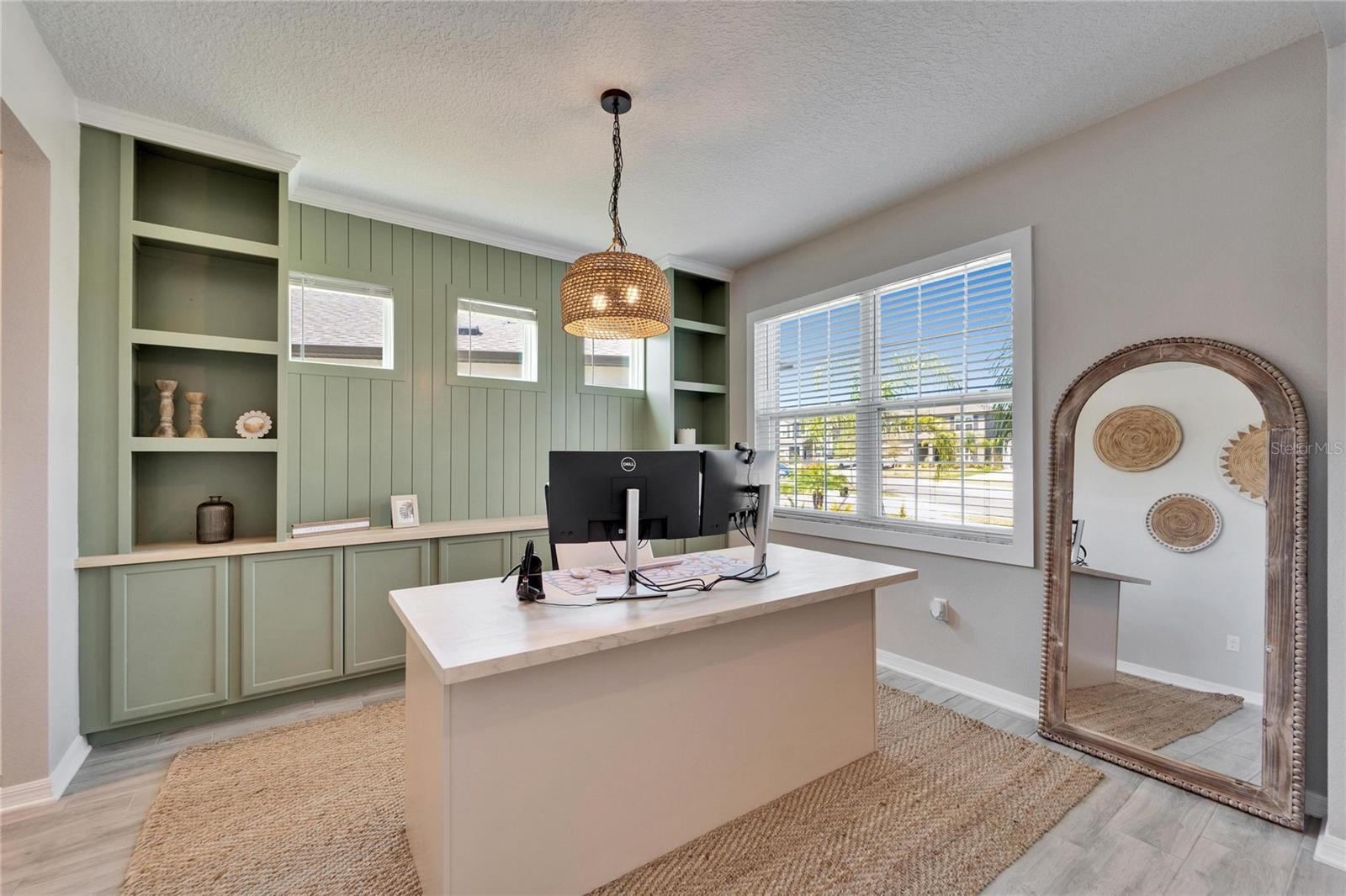 Image 9 of 86 For 4904 Eagle Rock Drive