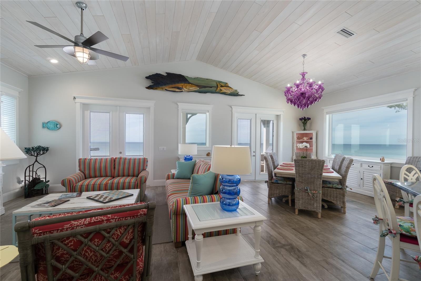 Listing photo id 21 for 2302 Gulf Drive N