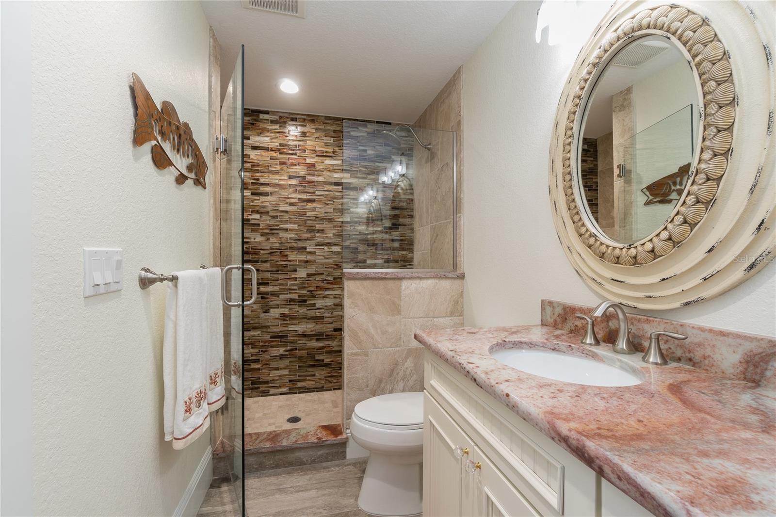 Listing photo id 29 for 2302 Gulf Drive N