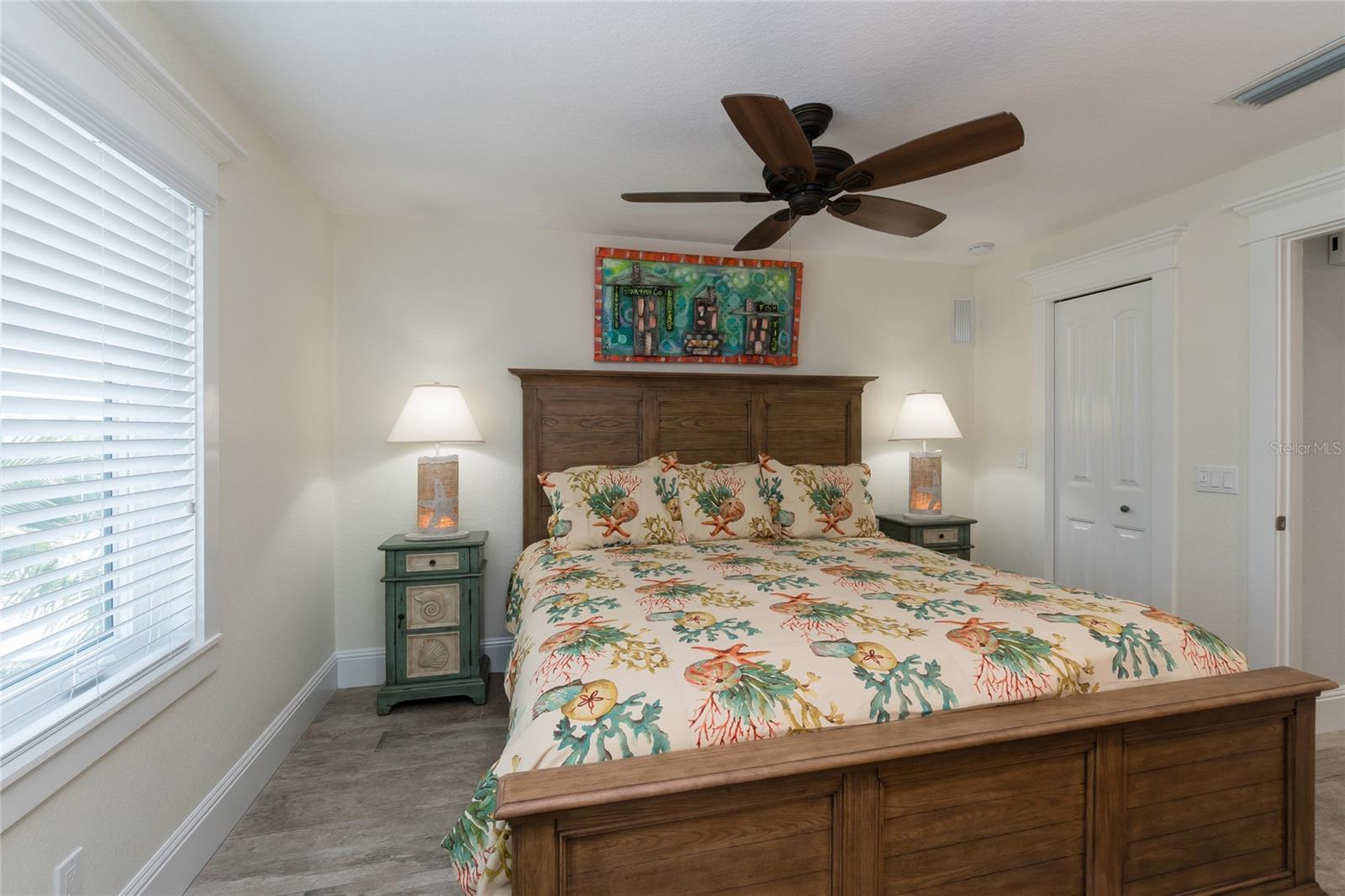 Listing photo id 34 for 2302 Gulf Drive N