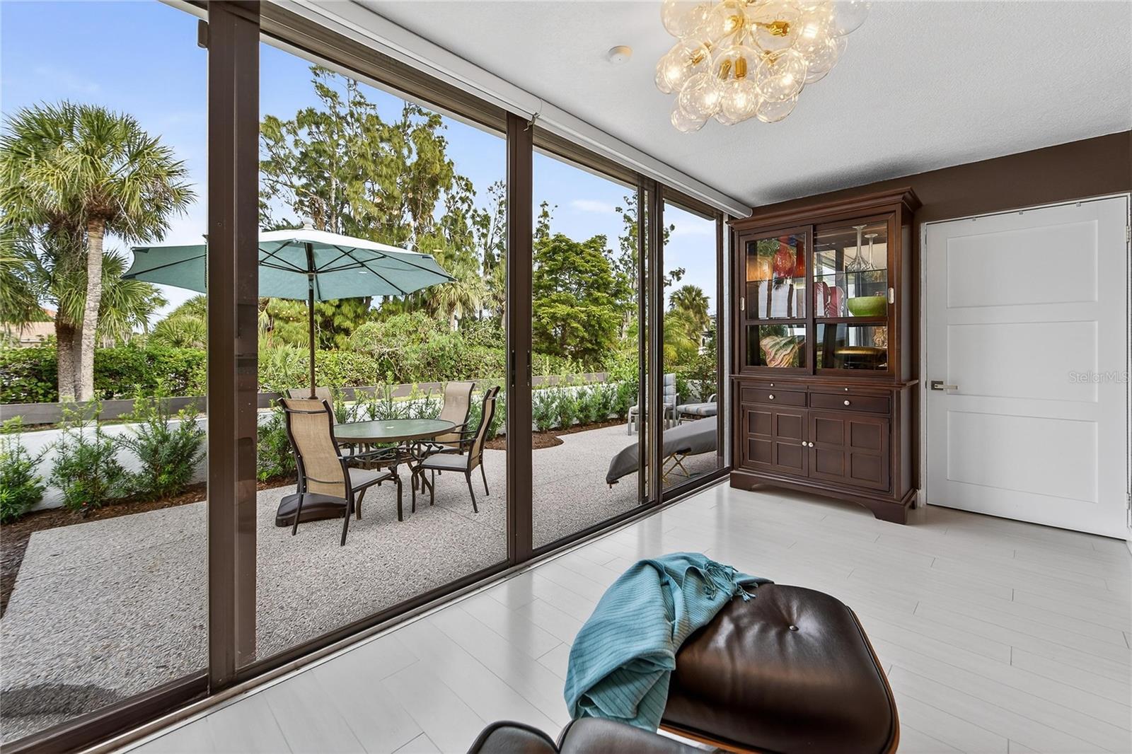 Image 26 of 80 For 513 Bayport Way 513