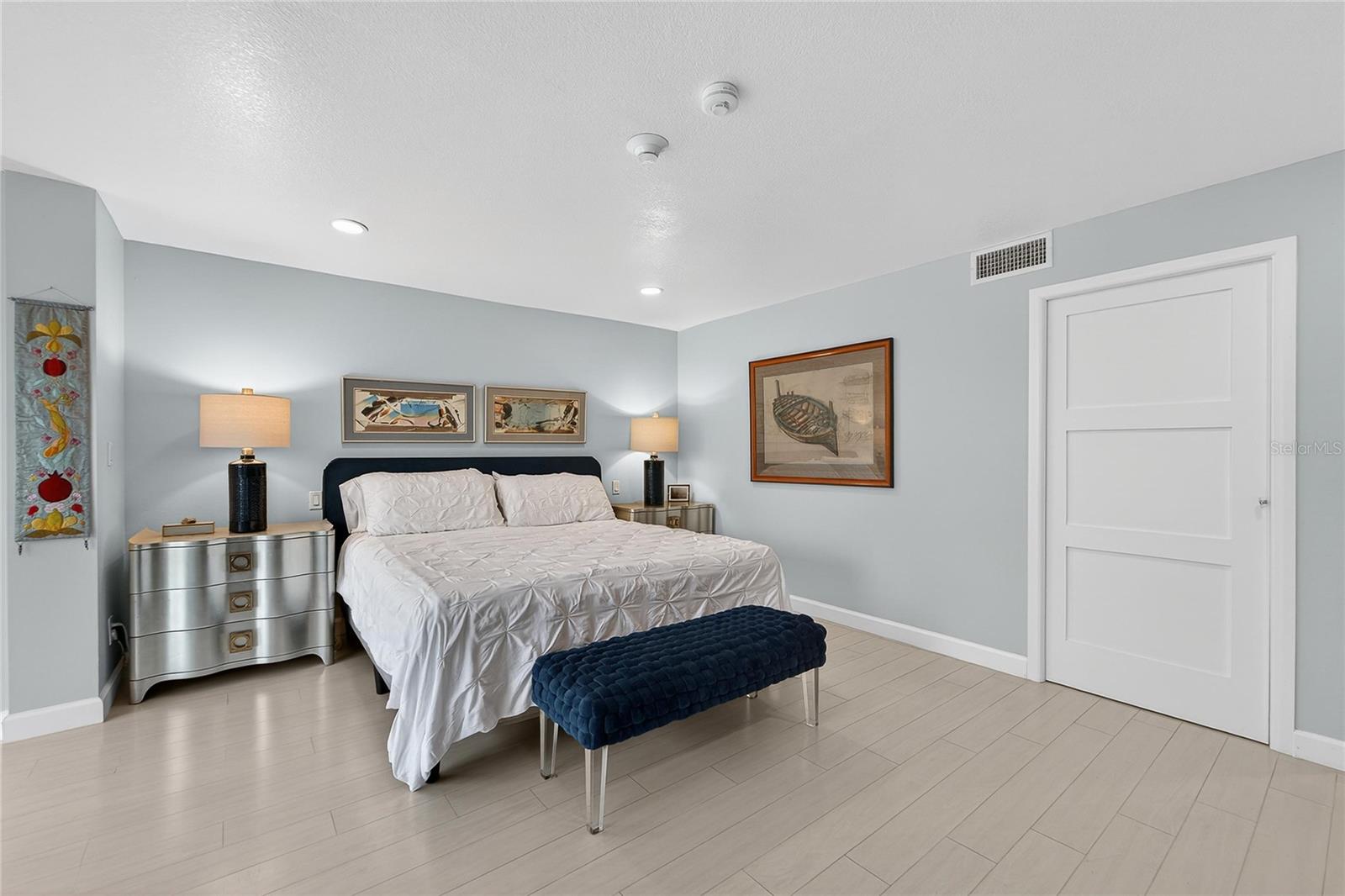 Image 32 of 80 For 513 Bayport Way 513