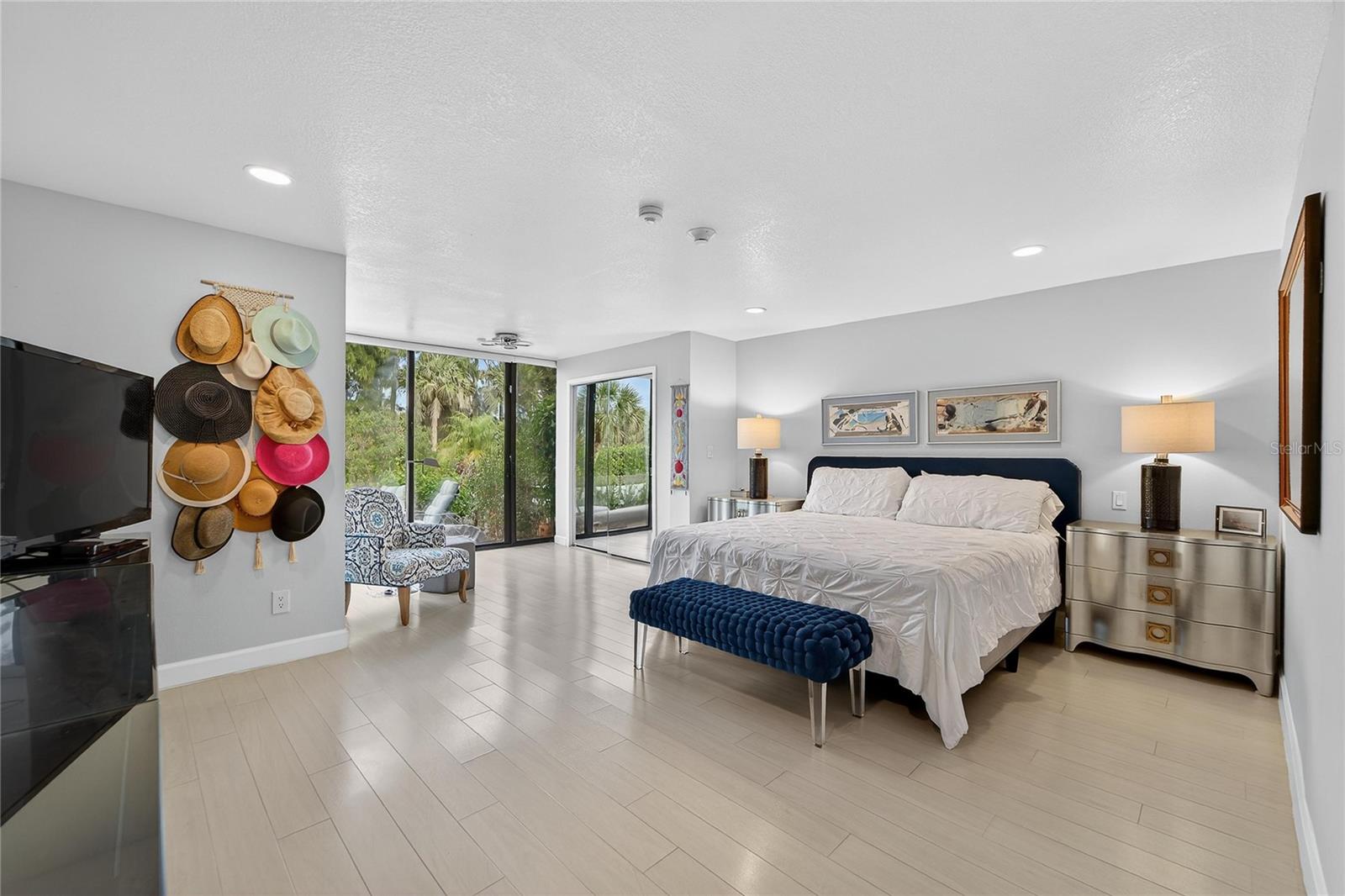 Image 33 of 80 For 513 Bayport Way 513