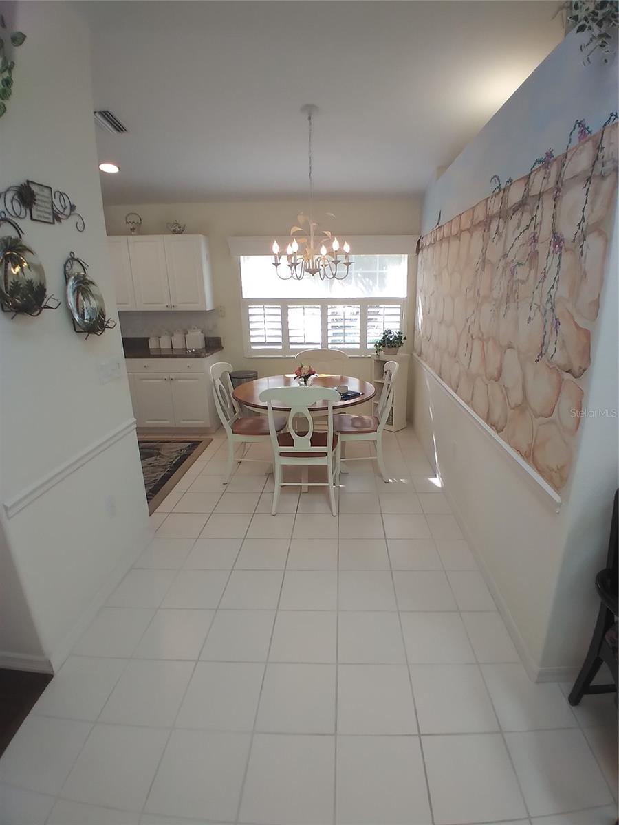 Image 10 of 28 For 7476 Eleanor Circle