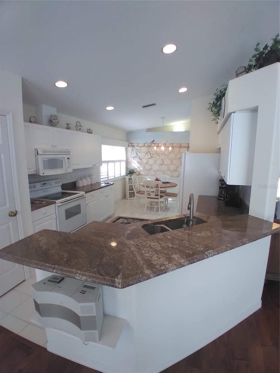 Image 11 of 28 For 7476 Eleanor Circle