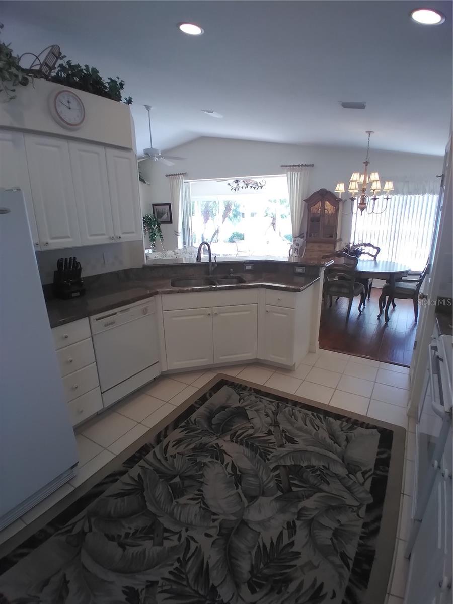 Image 13 of 28 For 7476 Eleanor Circle