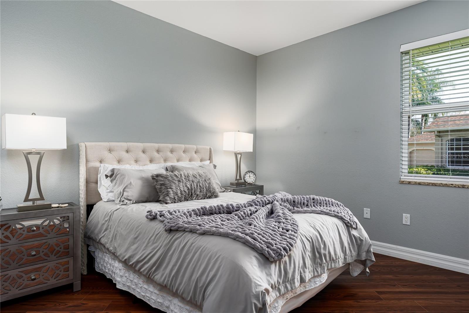 Image 21 of 51 For 15006 21st Avenue E