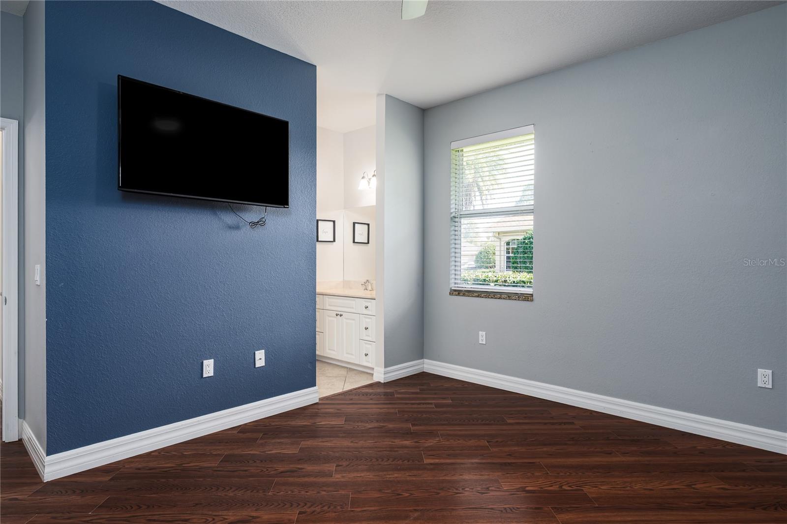 Image 24 of 51 For 15006 21st Avenue E