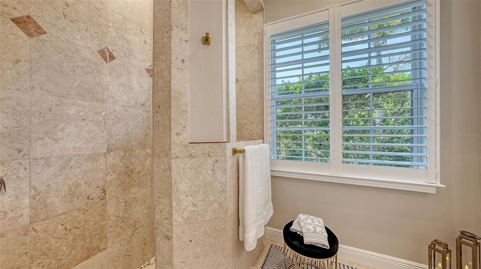 Image 34 of 67 For 1864 Goldenrod Street