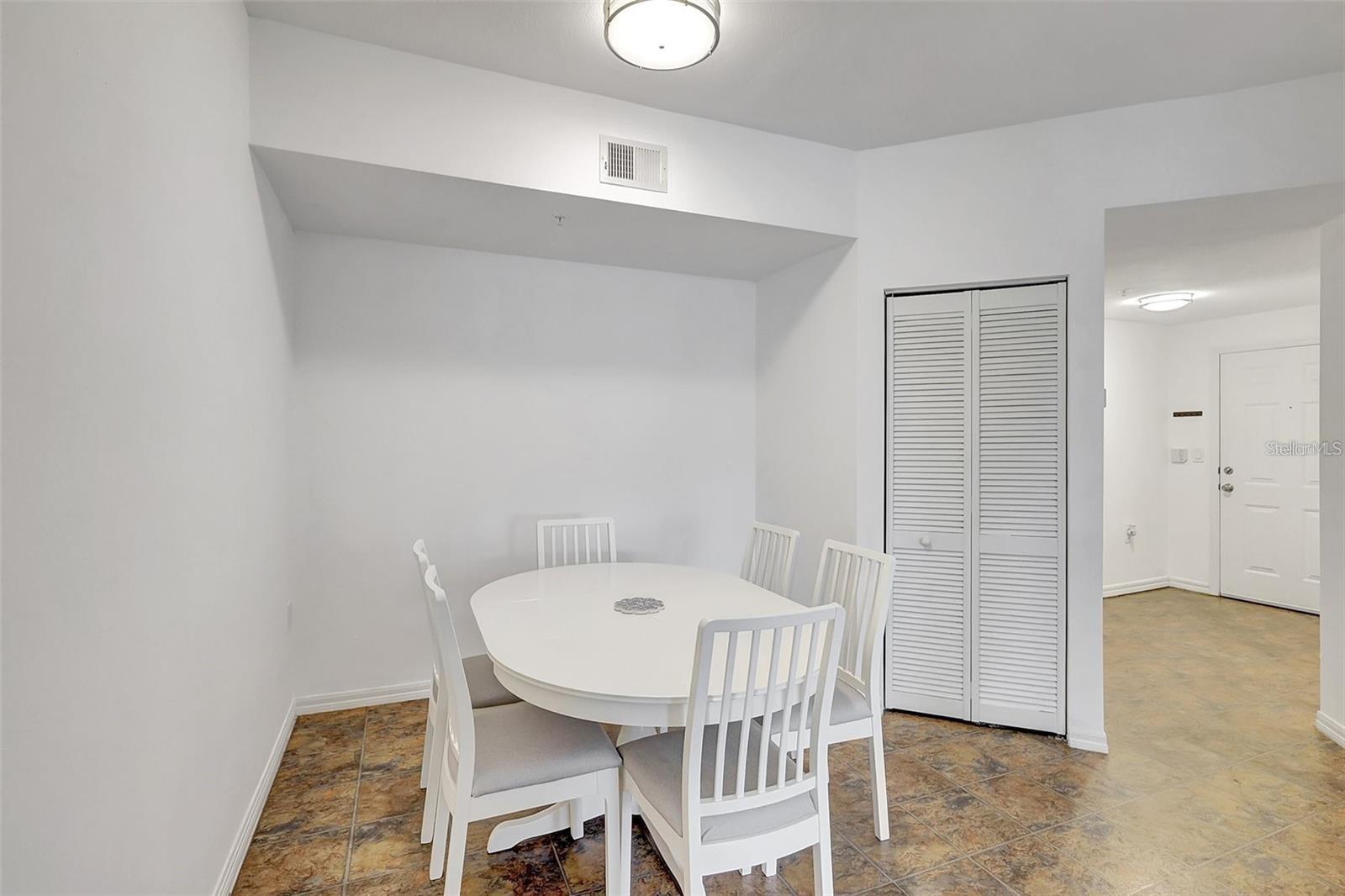 Image 8 of 48 For 5500 Bentgrass Drive 6-301