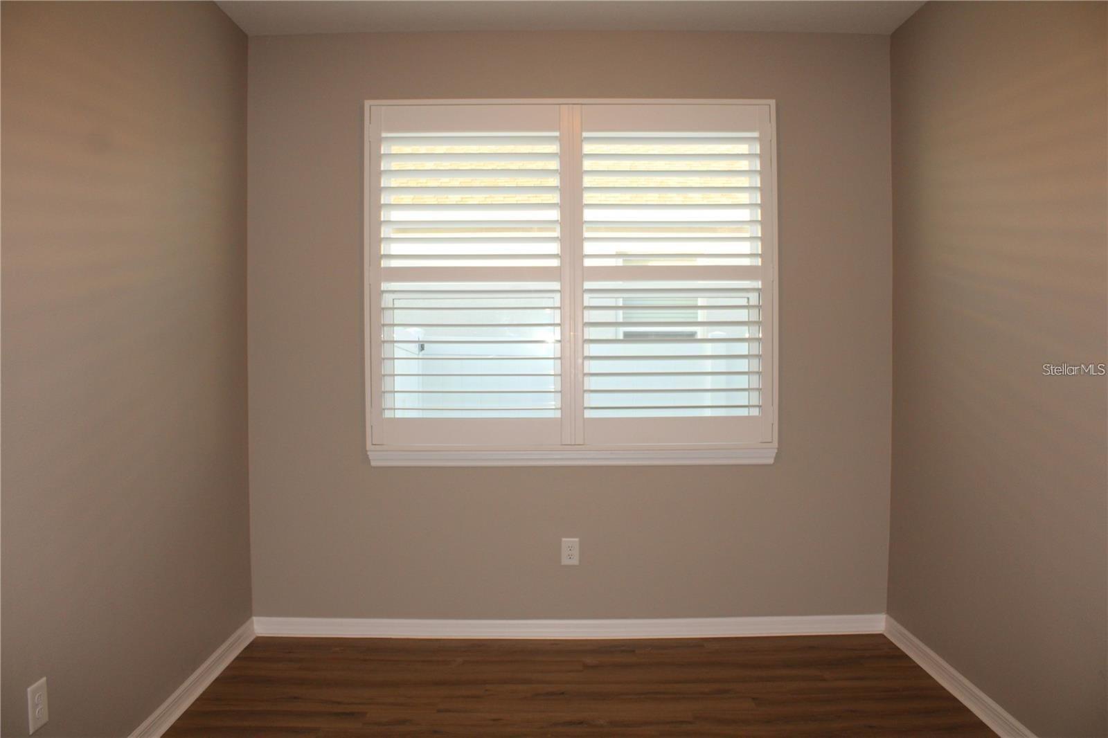 Image 21 of 33 For 6005 113th Terrace E