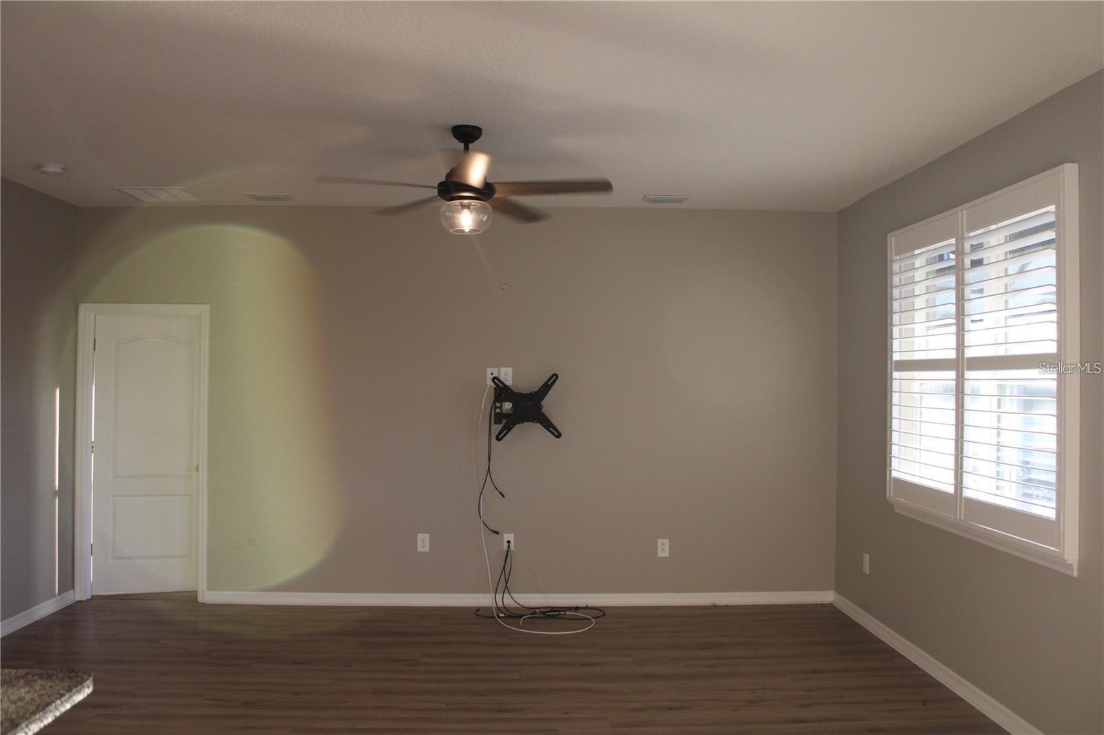 Image 9 of 33 For 6005 113th Terrace E