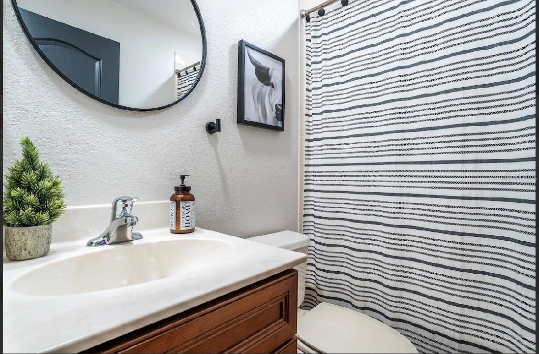 Image 21 of 25 For 14474 Mcgraw Avenue