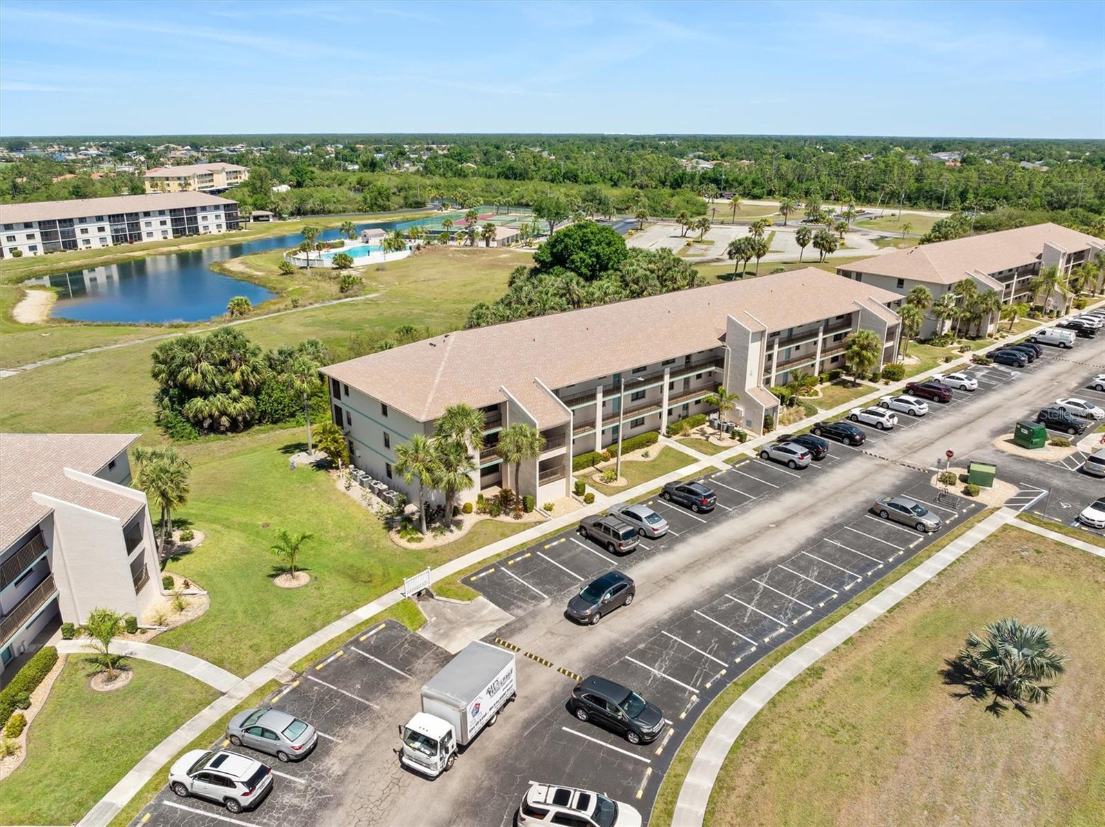 Image 39 of 56 For 175 Kings Highway 428