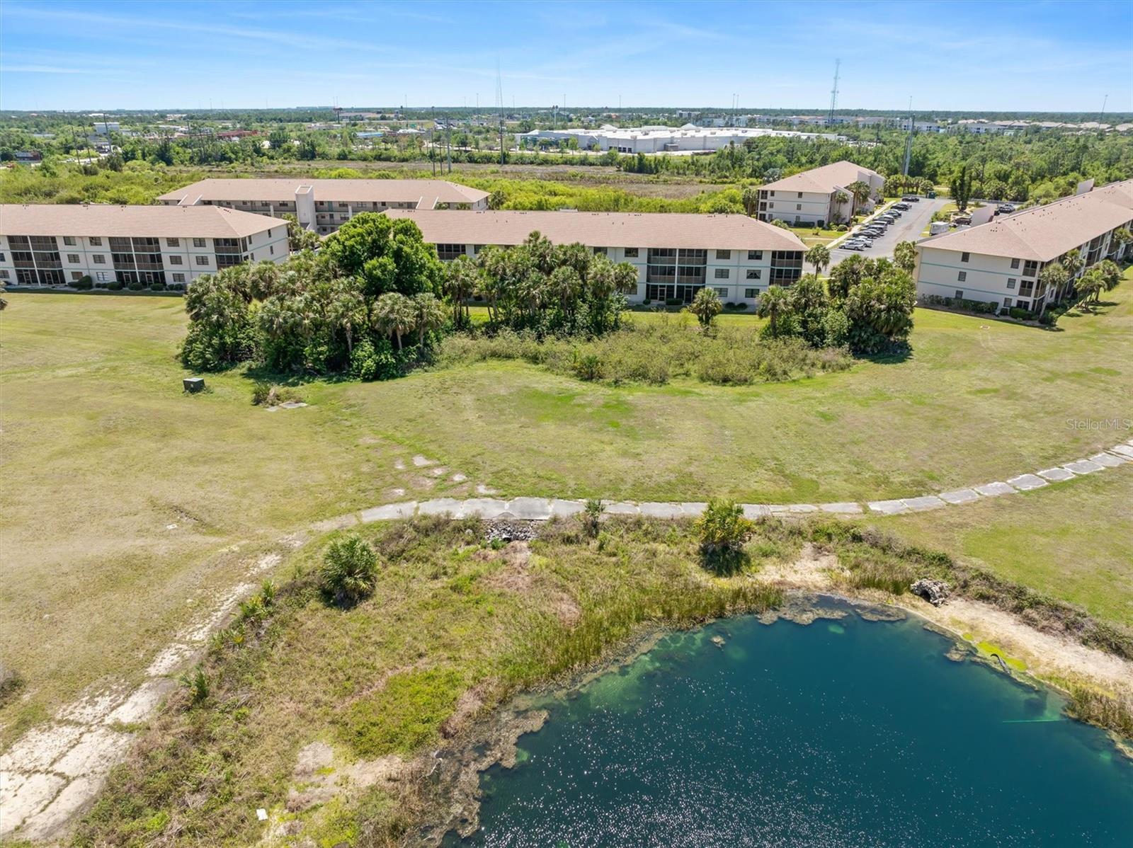 Image 40 of 56 For 175 Kings Highway 428