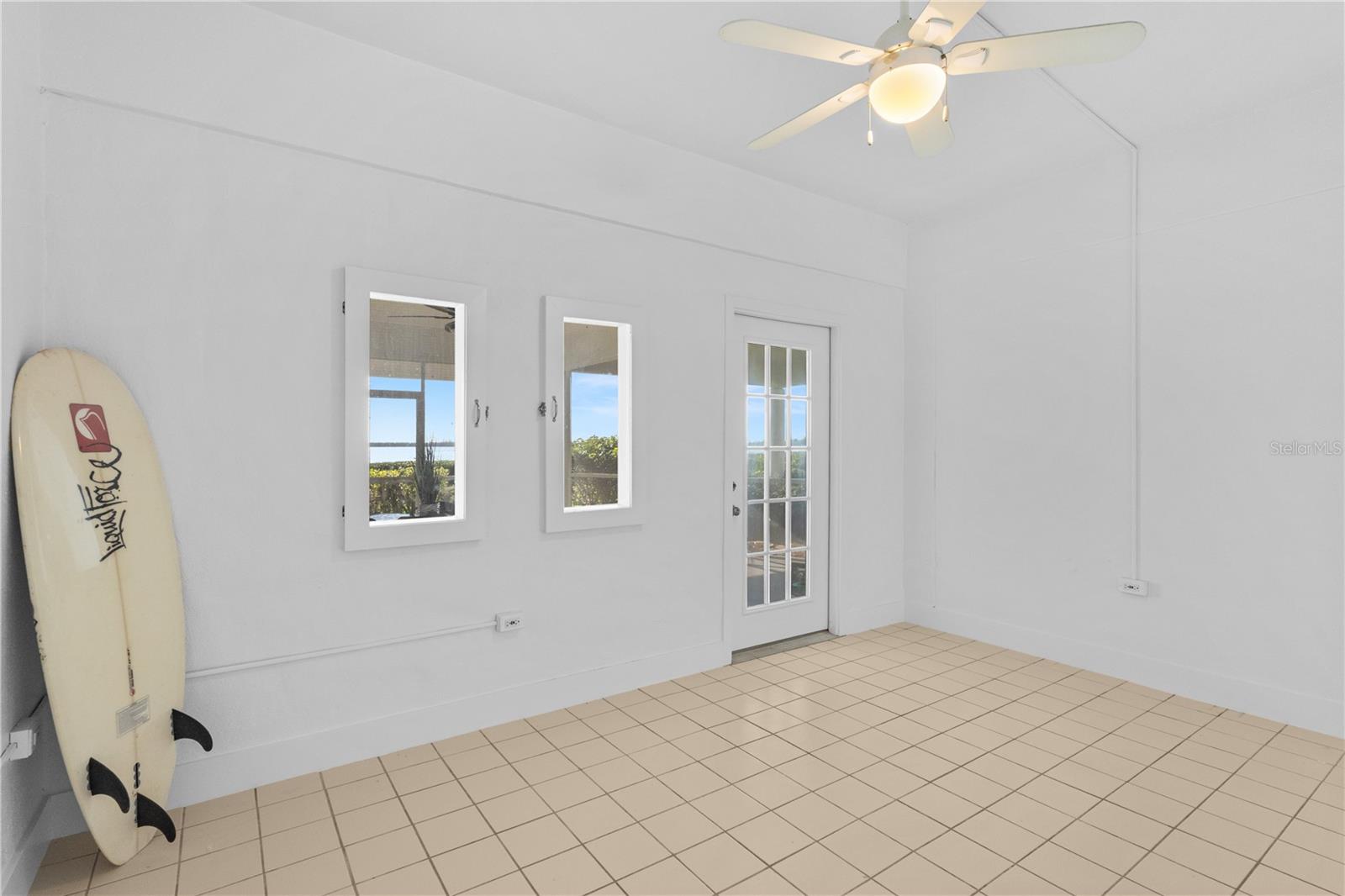 Image 20 of 100 For 58 Tidy Island Boulevard