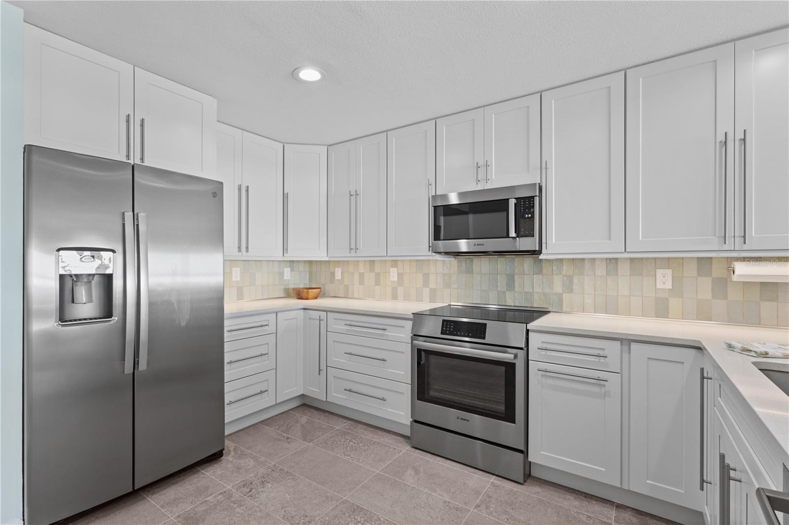 Image 39 of 100 For 58 Tidy Island Boulevard