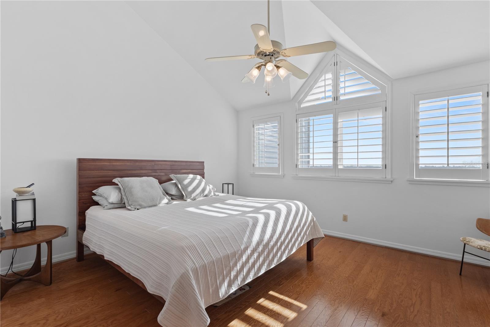 Image 47 of 100 For 58 Tidy Island Boulevard