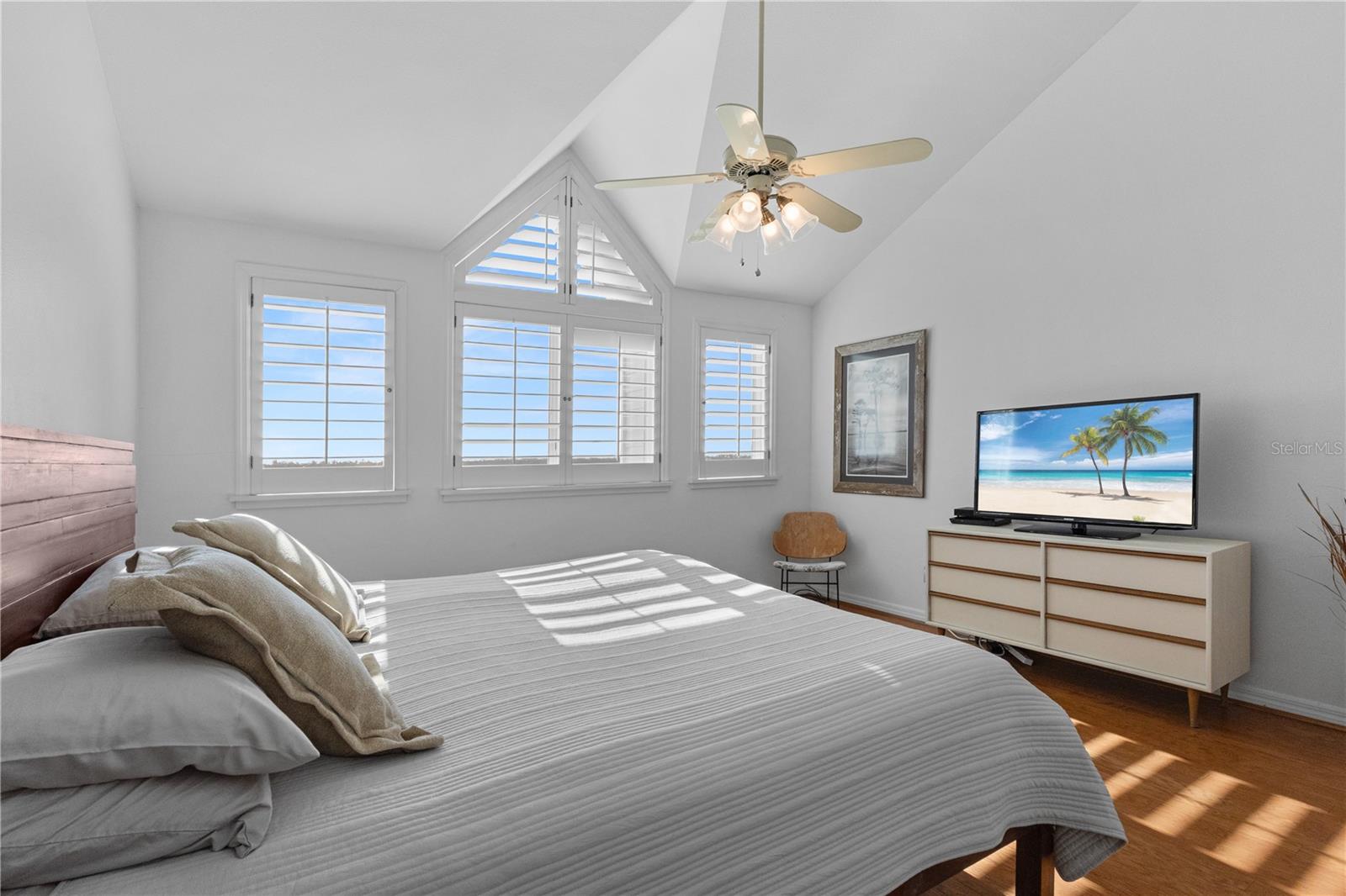 Image 48 of 100 For 58 Tidy Island Boulevard