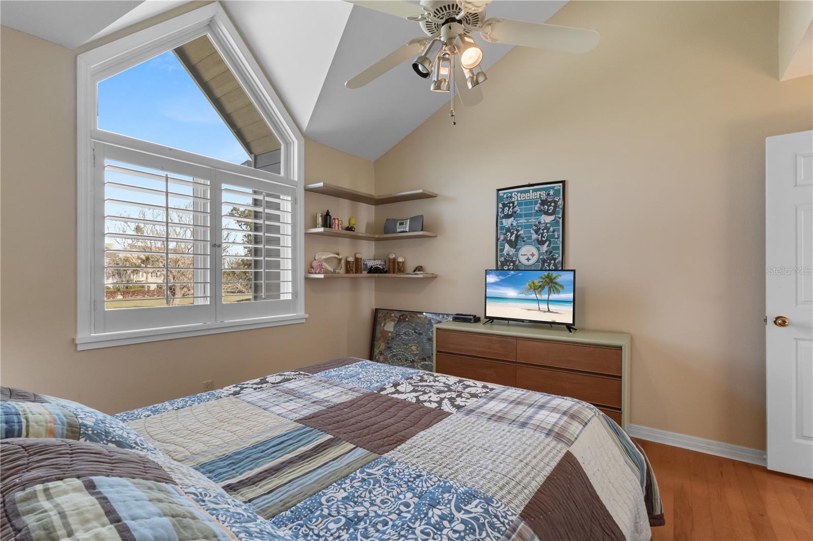 Image 57 of 100 For 58 Tidy Island Boulevard