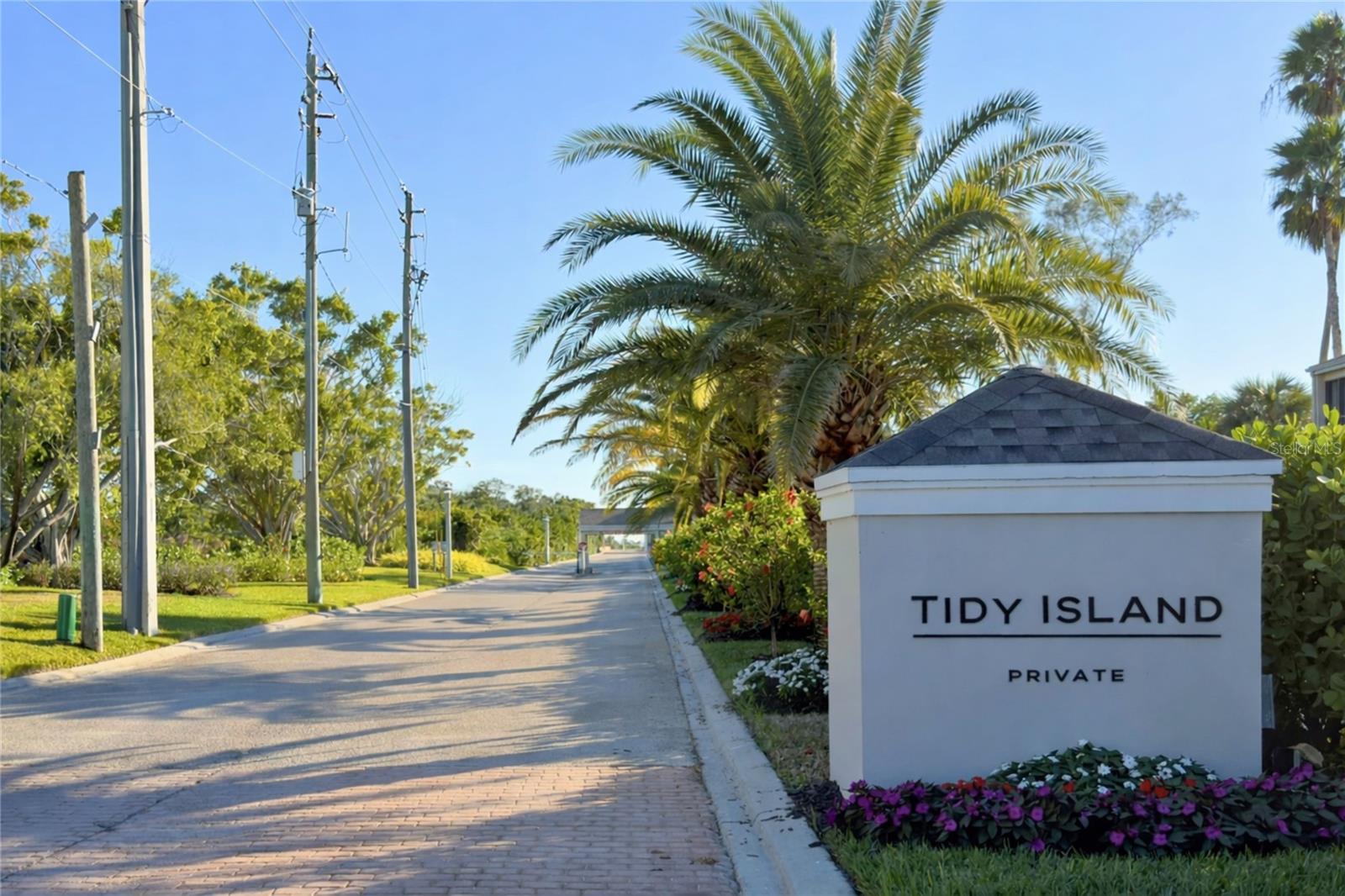 Image 75 of 100 For 58 Tidy Island Boulevard