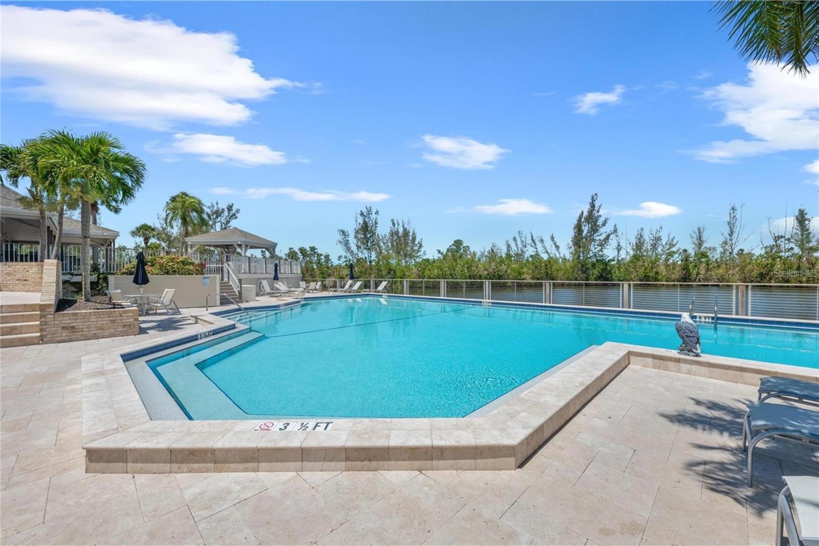 Image 80 of 100 For 58 Tidy Island Boulevard