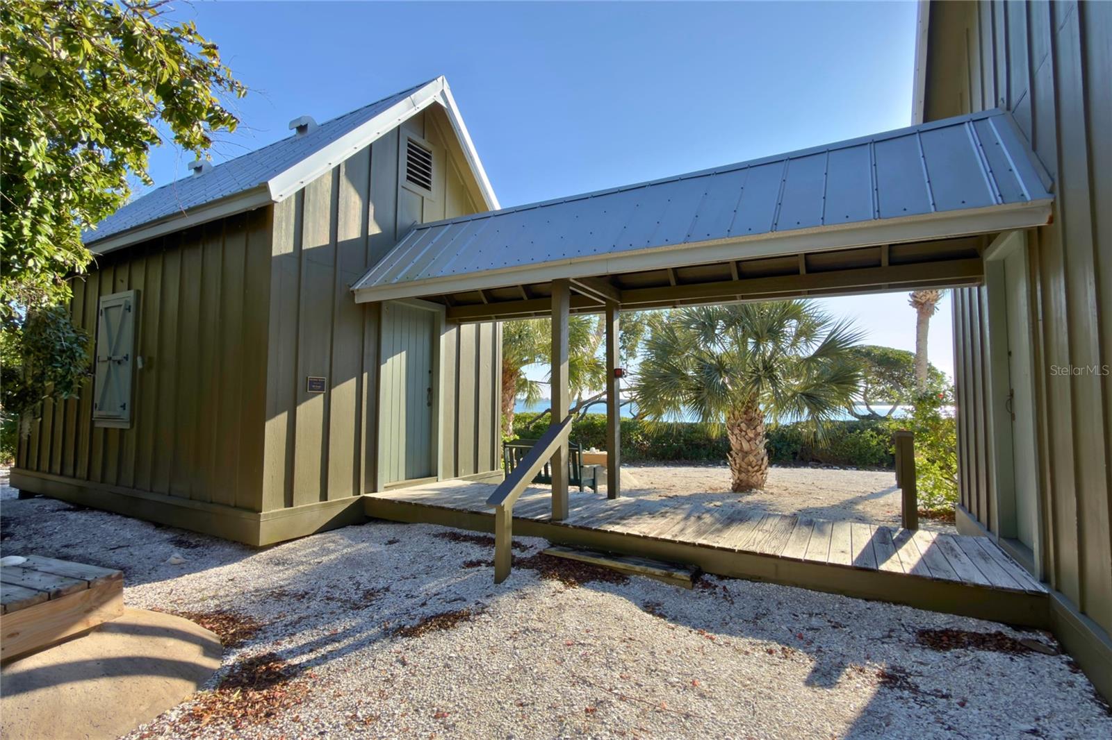 Image 96 of 100 For 58 Tidy Island Boulevard