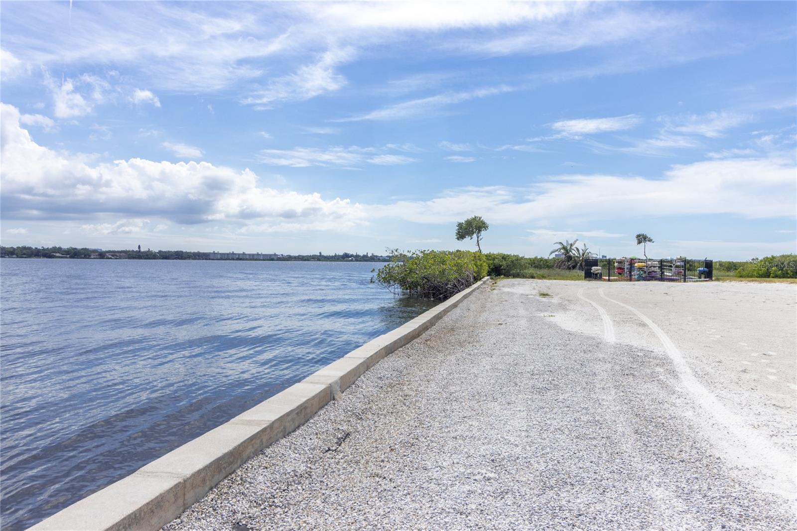 Image 59 of 62 For 1922 6th St E