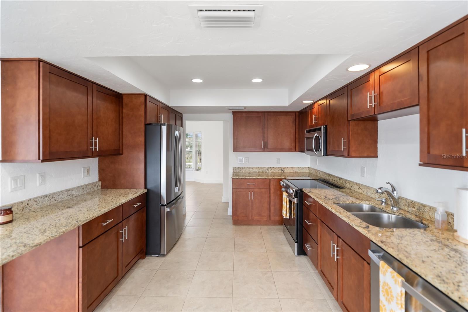 Image 15 of 49 For 6637 Bowline Drive