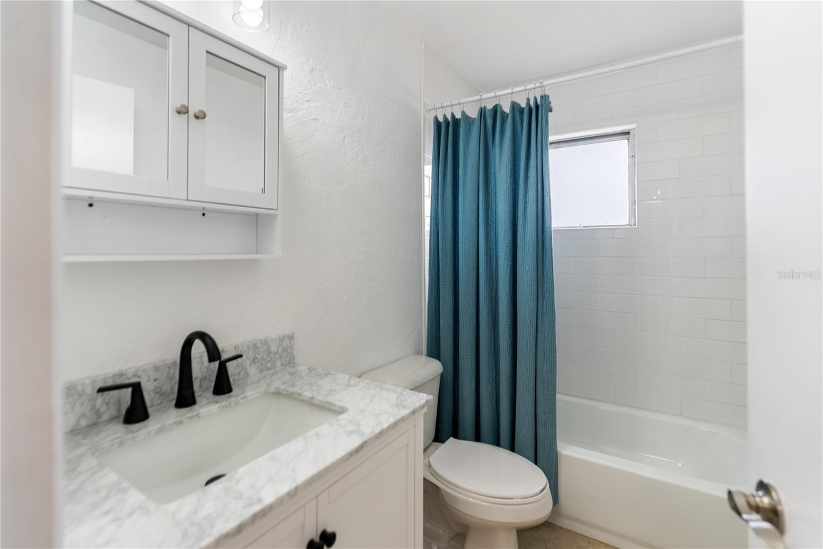 Image 25 of 49 For 6637 Bowline Drive