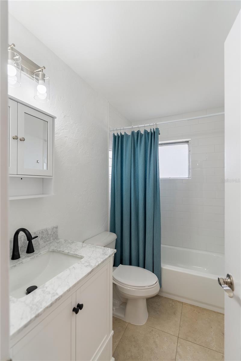 Image 26 of 49 For 6637 Bowline Drive