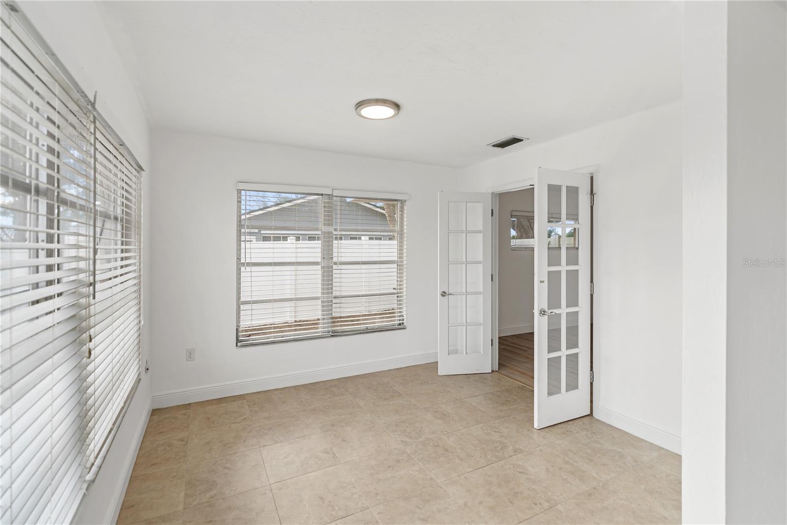 Image 34 of 49 For 6637 Bowline Drive