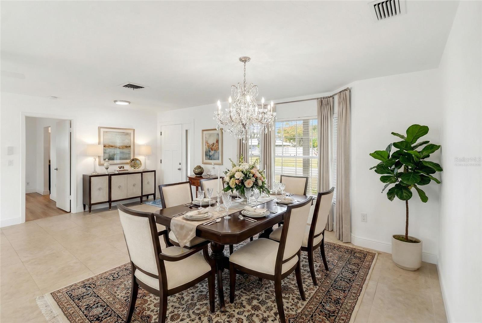 Image 4 of 49 For 6637 Bowline Drive